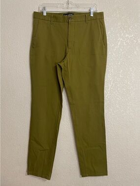 EVERLANE Men's Olive Green Slim Uniform Pants